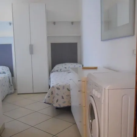 Comfy Flat In A Newly Built Village アパート ビビオーネ