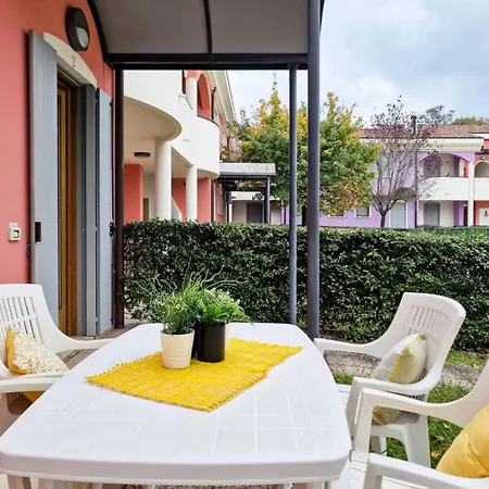 Apartment Comfy Flat In A Newly Built Village
