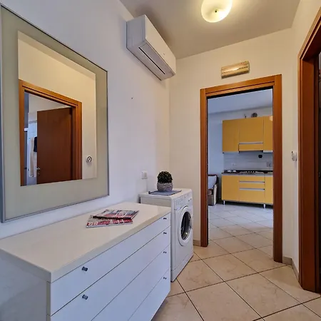 Comfy Flat In A Newly Built Village Apartment *