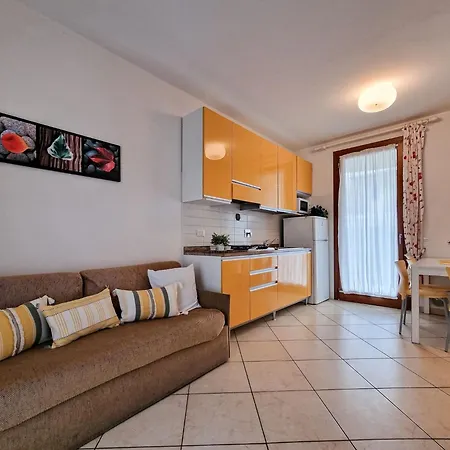 Apartment Comfy Flat In A Newly Built Village